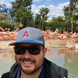 Meet your Posher, Joy